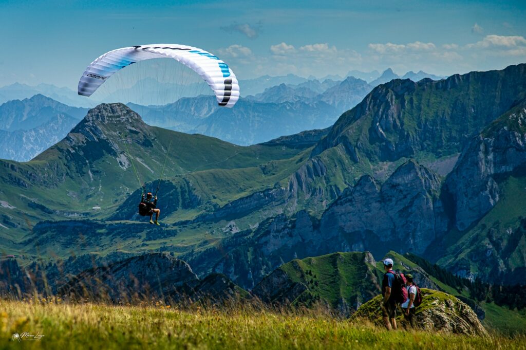 Tandem Paragliding in the Dolomites – Let the Wind Guide You tour experience