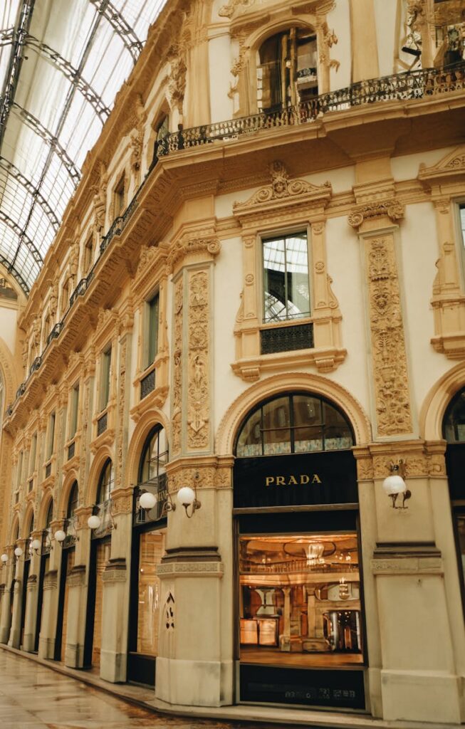 Milan VIP Shopping & Fashion Tour tour experience