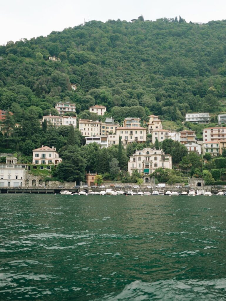 Romantic Lake tour experience